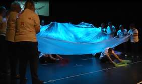 Pokaż zdjęcie: Występ artystyczny na 25-lecie Stowarzyszenia Nadzieja