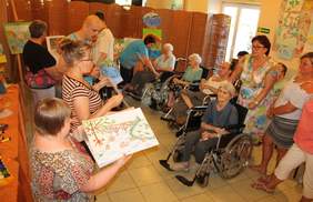 Pokaż zdjęcie: uczestnicy WTZ i podopieczni DPS w Ozorkowie