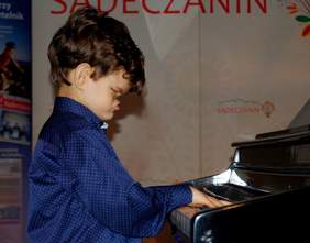 Pokaż zdjęcie: Występ Olafa Bielaka