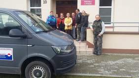 Pokaż zdjęcie: Mikrobus przystosowany do przewozu osób niepełnosprawnych w Wygodzie