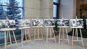 Wystawa fotograficzna prezentująca osoby pracujące w podmiotach ekonomii społecznej na Podkarpaciu