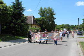 Pokaż zdjęcie: Uczestnicy uroczystości