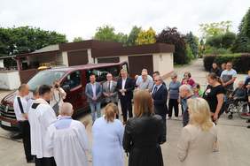 Pokaż zdjęcie: Bezpiecznie i komfortowo – nowy bus dla DPS w Końskich 