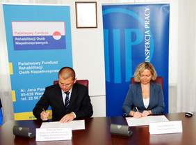 Pokaż zdjęcie: porozumienie_pfron_pip.JPG