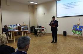 Powitanie gości przez Dyrektora Oddziału Lubuskiego PFRON Andrzeja Gonia