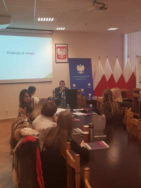 Pokaż zdjęcie: Część dyskusyjna spotkania