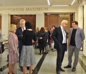 Pokaż zdjęcie: Zaproszeni goście