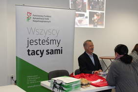 Pokaż zdjęcie: Stoisko PFRON