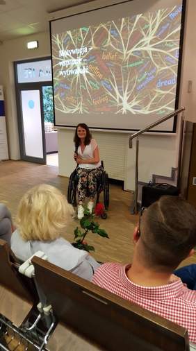 Pokaż zdjęcie: Absolwentka PŁ 