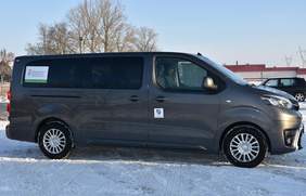 Pokaż zdjęcie: Nowy samochód Gminy,fot.Urząd Gminy Międzyrzec Podlaski