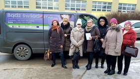 Pokaż zdjęcie: uczestniczki Warsztatu Terapii Zajęciowej z Końskich