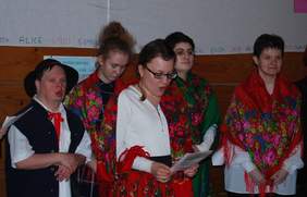 Pokaż zdjęcie: Występ artystyczny podopiecznych Stowarzyszenia „Nasz dom”