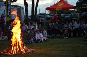 Pokaż zdjęcie: uczestnicy XXXI Ogólnopolskiego Zlotu Drużyn Nieprzetartego Szlaku ZHP