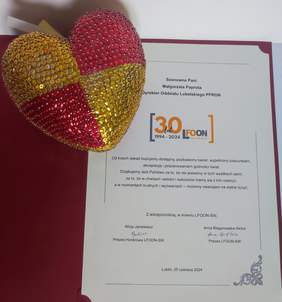 Pokaż zdjęcie: Od trzech dekad budujemy dostępny, pozbawiony barier, wypełniony szacunkiem akceptacją i poszanowaniem godności świat. Dziękujemy dziś Państwu za to, że nie jesteśmy w tych wysiłkach sami. 