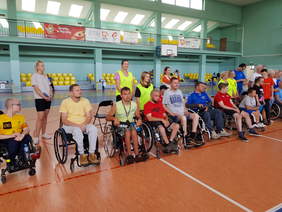 Pokaż zdjęcie: W turnieju wzięło udział kilkudziesięciu zawodników 