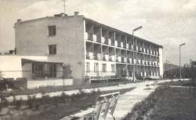 Pokaż zdjęcie: Zdjęcie archiwalne DPS w Gorlicach (źródło: dpsgorlice.cba.pl)