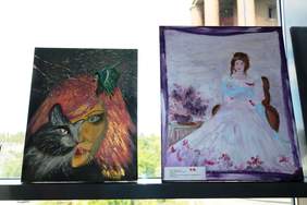 Pokaż zdjęcie: Wystawa z okazji Dnia Matki pt. „Ta Jedyna”