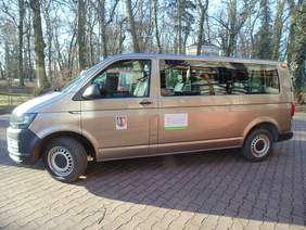 Pokaż zdjęcie: Nowy bus do przewozu podopiecznych Domu Pomocy Społecznej w Klisinie