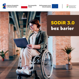 Osoba na wózku trzyma w ręku otwartego laptopa. Obok napis SODiR 3.0 bez barier