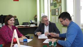 Pokaż zdjęcie: Jerzy Dębski Dyrektor Oddziału Lubelskiego PFRON oraz przedstawiciel Fundacji Zielony Słoń