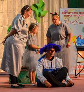 Pokaż zdjęcie: XIII Artystyczny Festiwal Dzieci i Młodzieży Niepełnosprawnej „Nasz Świat” w Szamotułach