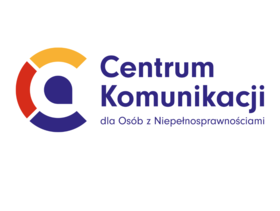 Logo „Centrum Komunikacji dla Osób z Niepełnosprawnościami” wyświetlone na ekranie. Po lewej kolorowy symbol litery „C”, po prawej granatowy napis.