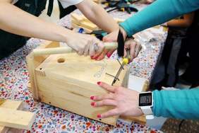 Pokaż zdjęcie: Wspólna praca