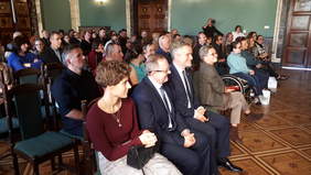 Pokaż zdjęcie: publiczność na sali Wojewódzkiego Domu Kultury w Kielcach 