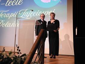 Pokaż zdjęcie: Andrzej Michalski dyrektor Oddziału Świętokrzyskiego PFRON i Joanna Dziedzic kierownik WTZ w Połańcu