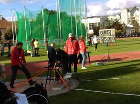 Pokaż zdjęcie: Sprawdzanie rzutni