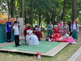 Pokaż zdjęcie: Spektakl "Królewna Śnieżka"