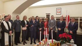 Pokaż zdjęcie: Spotkanie Opłatkowe w Nowym Sączu 