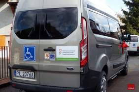 Pokaż zdjęcie: Nowy bus z dofinansowaniem PFRON dla Środowiskowego Domu Samopomocy w Lesznie