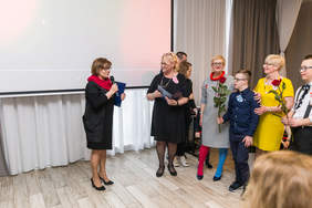 Pokaż zdjęcie: Okolicznościowe przemówienie Pani Dyrektor