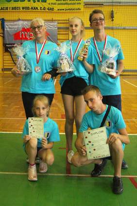 Laureaci III miejsca, tuż po dekoracji