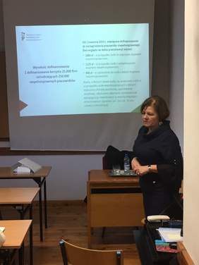 Pokaż zdjęcie: Szkolenie w Medyczno-Społecznym Centrum Kształcenia Zawodowego i Ustawicznego w Toruniu