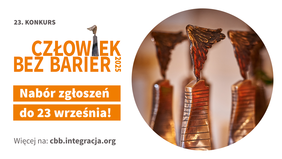 Napis 23 konkurs człowiek bez barier 2025 nabór zgłoszeń do 23 września ze zdjęciem statuetek w kształcie skrzydeł na białym tle
