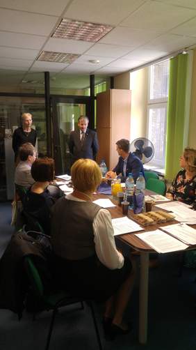 Przywitanie przez Dyrektora Śląskiego Oddziału PFRON uczestników warsztatów z nowego programu Stabilne zatrudnienie - osoby niepełnosprawne w administracji i służbie publicznej 