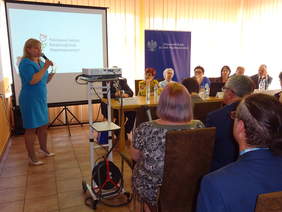 Pokaż zdjęcie: Moderator konsultacji