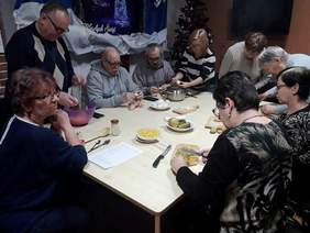 Pokaż zdjęcie: „Warsztaty gospodarstwa domowego” w Towarzystwie Osób Niesłyszących „TON” z Poznania