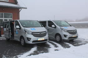 Pokaż zdjęcie: Nowe busy do przeowzu mieszkańców DPS