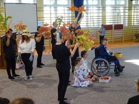 Pokaż zdjęcie: Występ