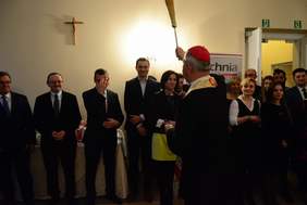 Pokaż zdjęcie: Poświęcenia nowej siedziby Radia eM Kielce dokonał Biskup Jan Piotrowski, fot. www.em.kielce.pl 