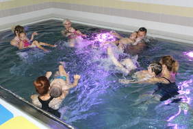 Pokaż zdjęcie: Uczestnicy projektu „Rehabilitacja społeczna dzieci i młodzieży szansą na samodzielność”