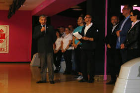 Dyrektor Śląskiego Oddziału PFRON Jan Wroński - otwarcie zawodów - Turniej Bowlingowy Olimpiad Specjalnych