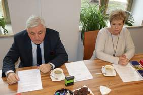 Pokaż zdjęcie: Zbigniew Gulgowski Prezez Zarządu oraz Hanna Żuralska Członek Zarządu - Spółdzielnia Inwalidów POMORZANKA.