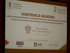 Pokaż zdjęcie: Konferencja pt.: „Osoby z niepełnosprawnością – niewykorzystany kapitał. (Nie)pełnosprawny w biznesie”