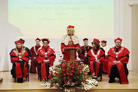 Pokaż zdjęcie: 55 lat Uniwersytetu Jana Kochanowskiego, przemawia Rektor Uczelni. fot. Radio Kielce