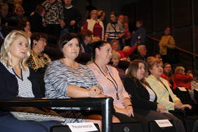 Pokaż zdjęcie: Uczestnicy uroczystości