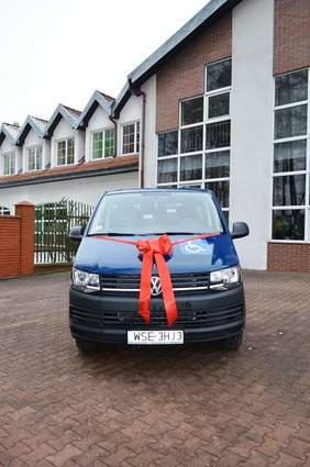 Pokaż zdjęcie: Bus